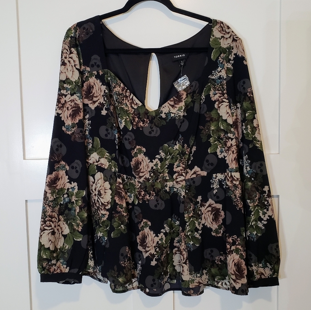 Torrid Floral Skull Crepe Peplum Blouse Stretch Size 2X Black Light Pink…